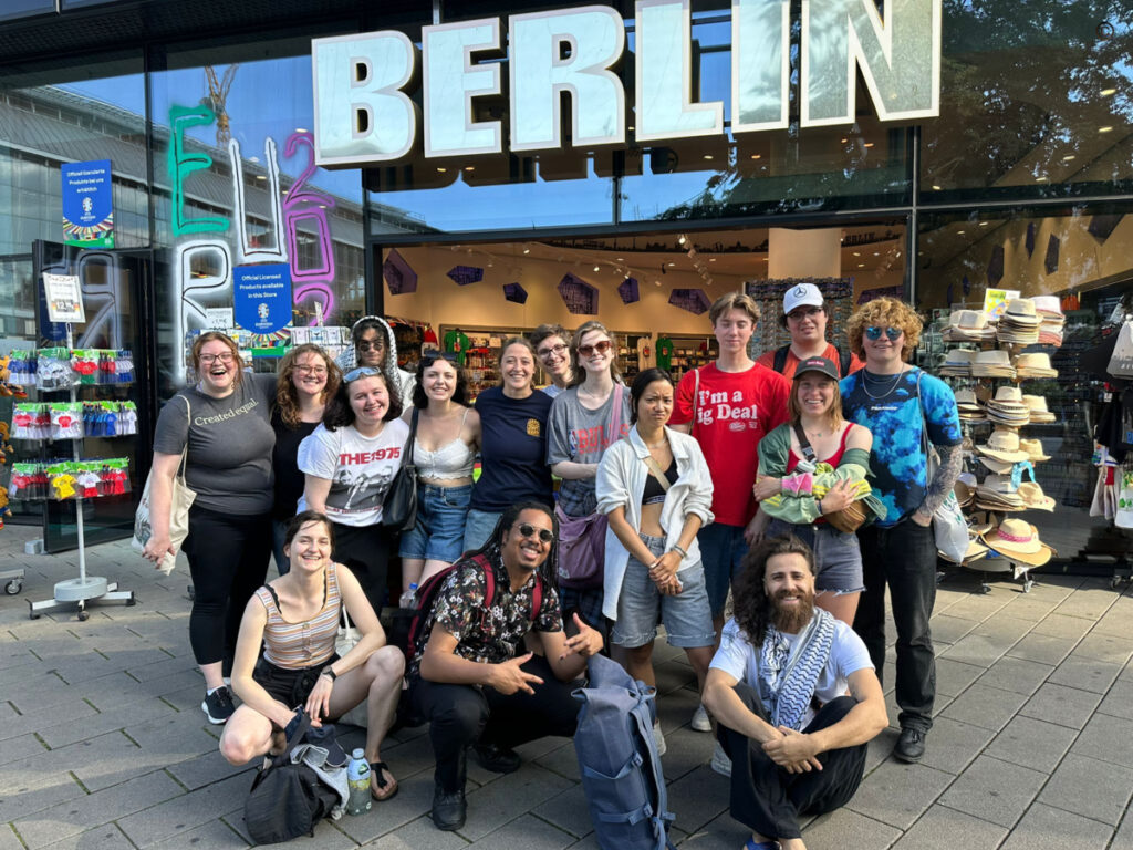 Community Volunteer Programs for Students in Germany